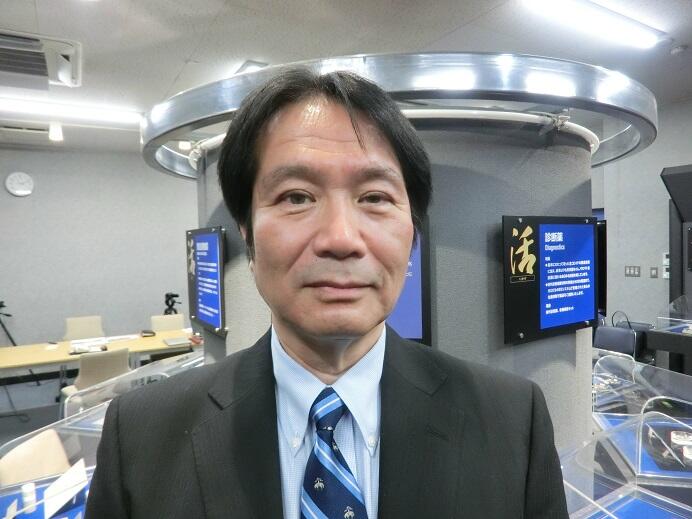 庄司 亨氏