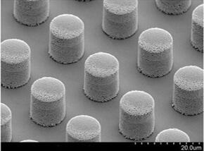 고밀도 실장 설명 상단 SEM 이미지